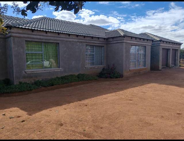 3 BEDROOM HOUSE FOR SALE IN MANKWENG